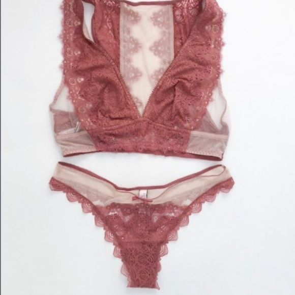 Victoria's Secret Sexy bralette & G-String Set - Picture 3 of 4